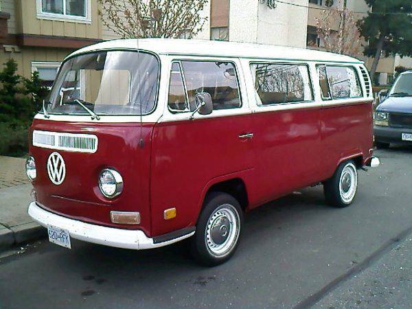 1971 VW Bay Window Passenger Bus